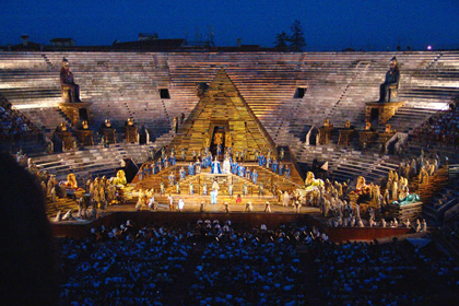 cultures.index.arena.arena.alt