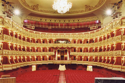 cultures.index.theaters.filarmonico.alt