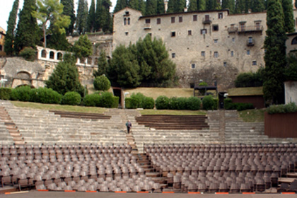 cultures.index.theaters.romano.alt
